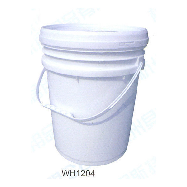 round plastic buckets